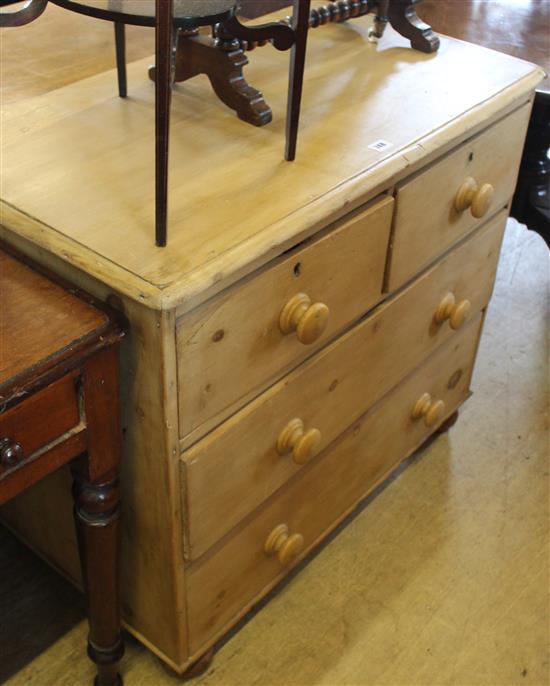 Victorian pine chest of drawers